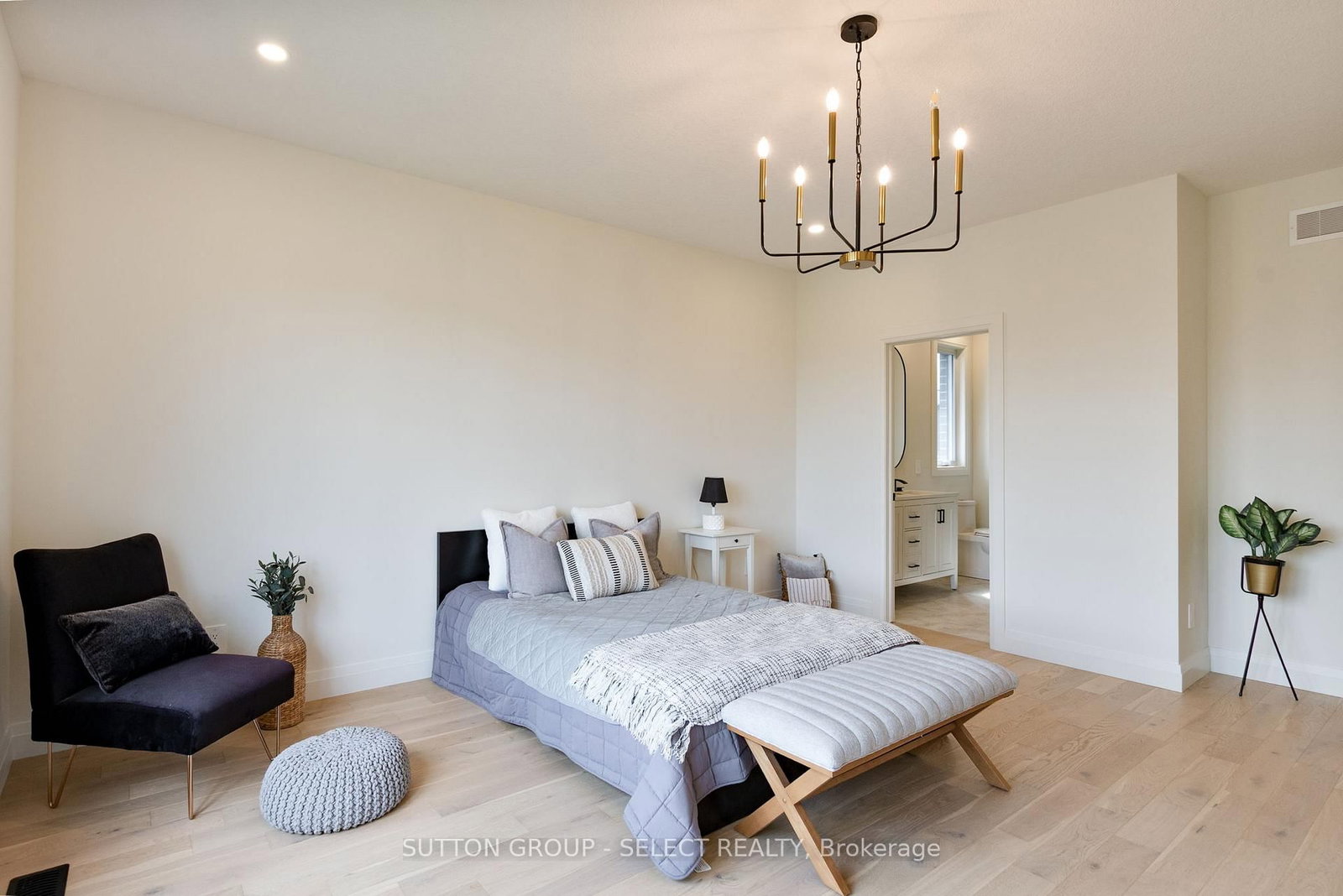 16 KELLY Drive • Zorra, ON photo 11