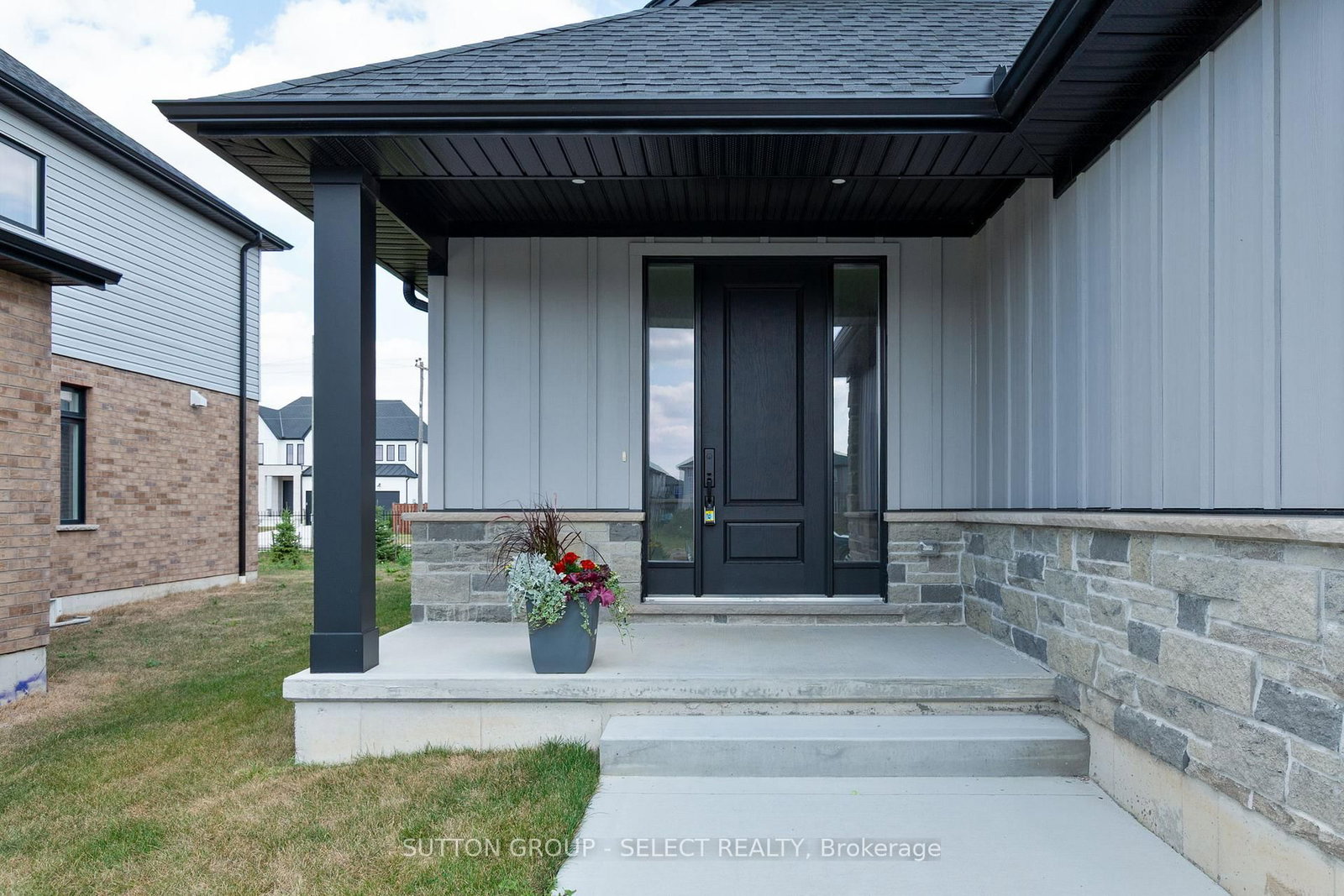 16 KELLY Drive • Zorra, ON photo 3