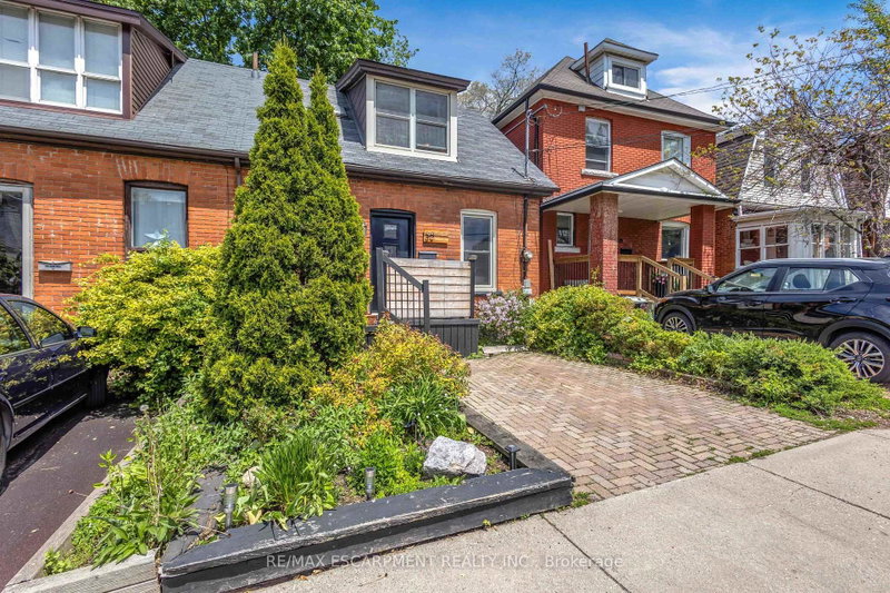 30 Sunset Avenue