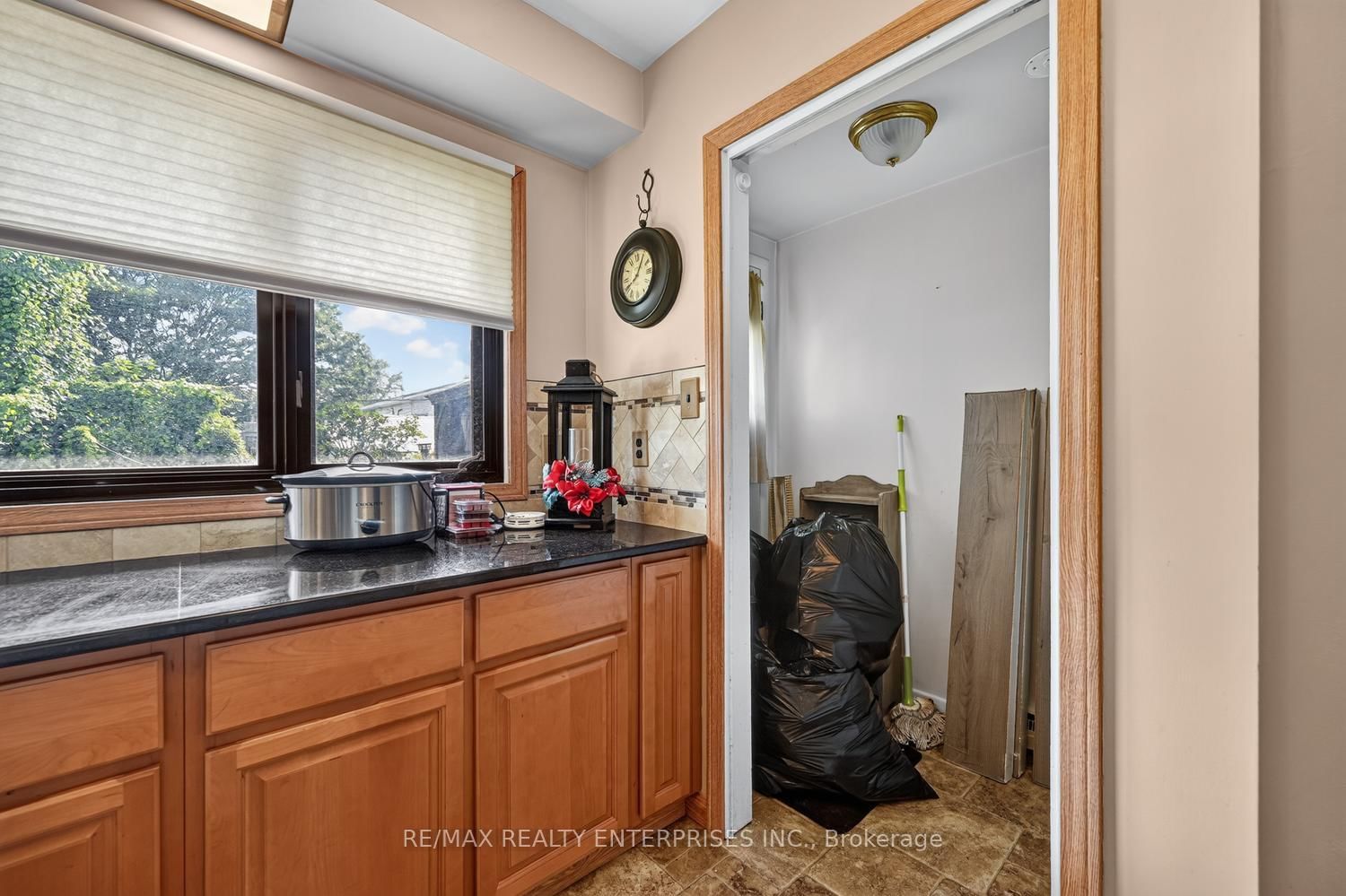 855 Howe Terrace • Prescott, ON photo 10