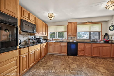 855 Howe Terrace • Prescott, ON photo 6