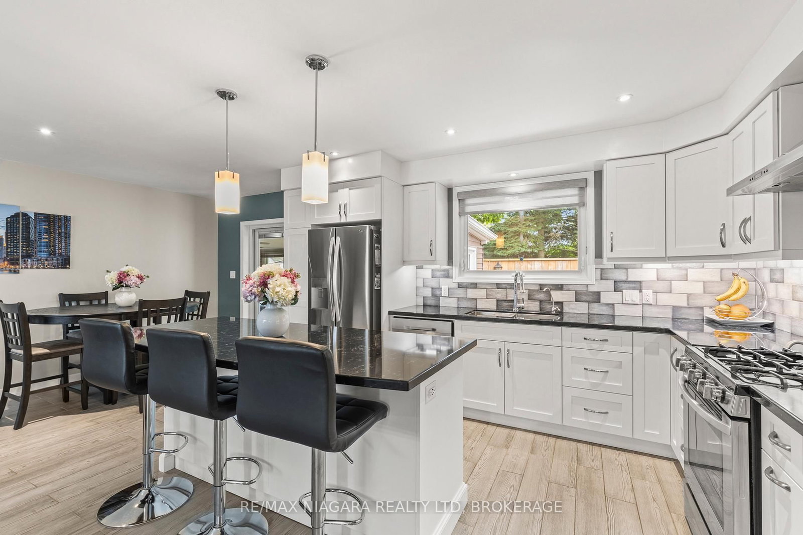 10 Acadia Court • Welland, ON photo 9
