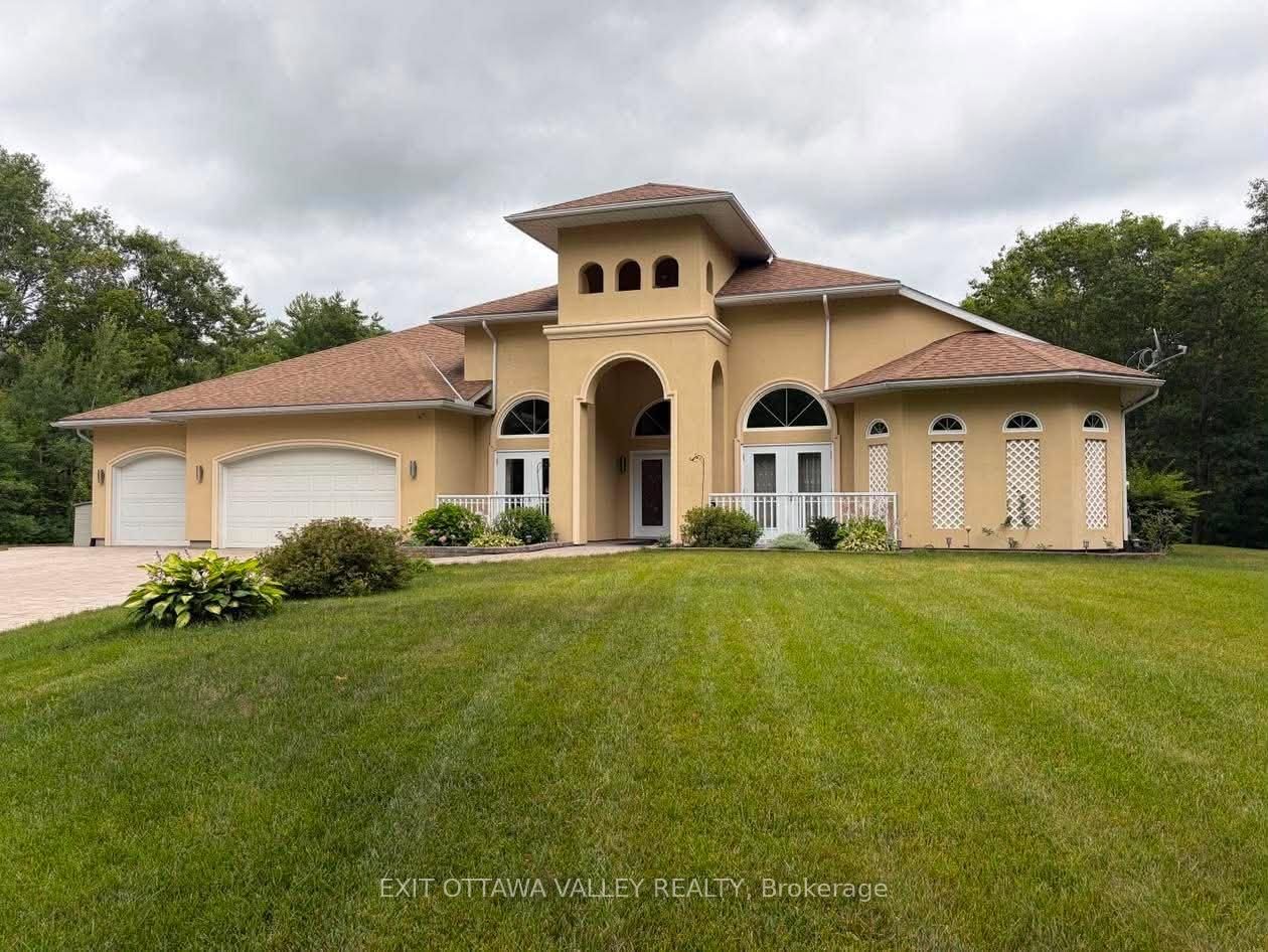 740 Walford Road • Pembroke, ON photo 1
