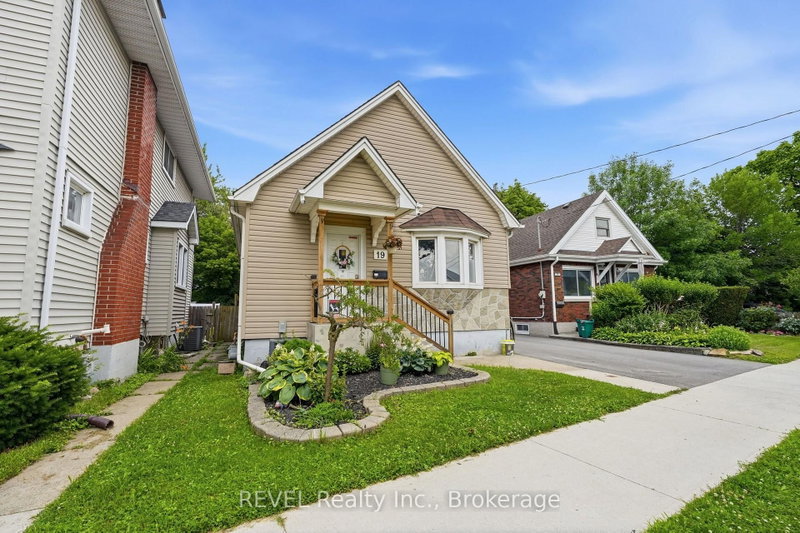 19 Leeper Street