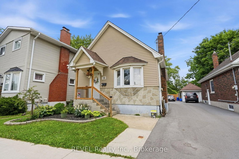 19 Leeper Street