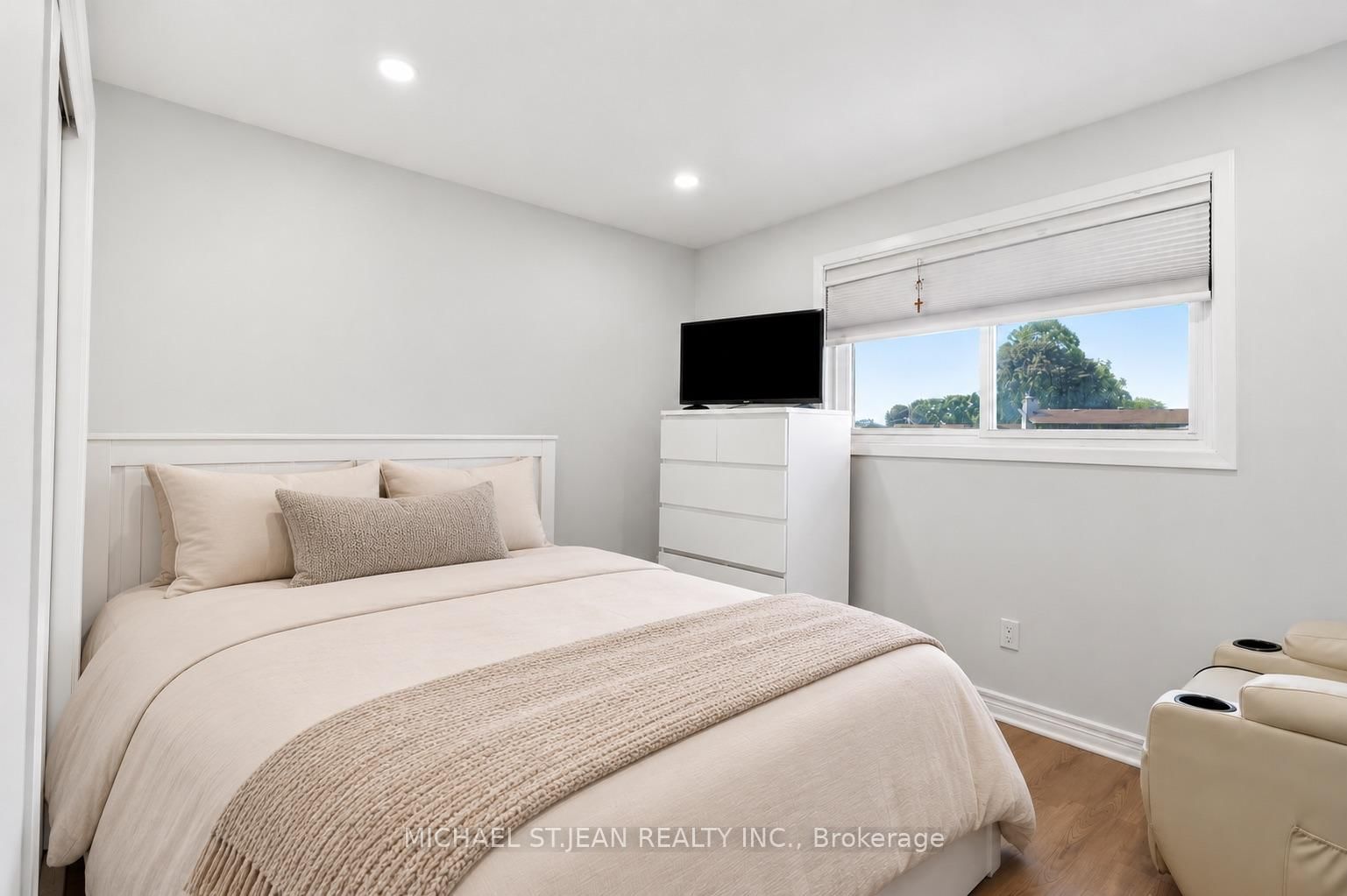 6562 Glengate Street • Niagara Falls, ON photo 13