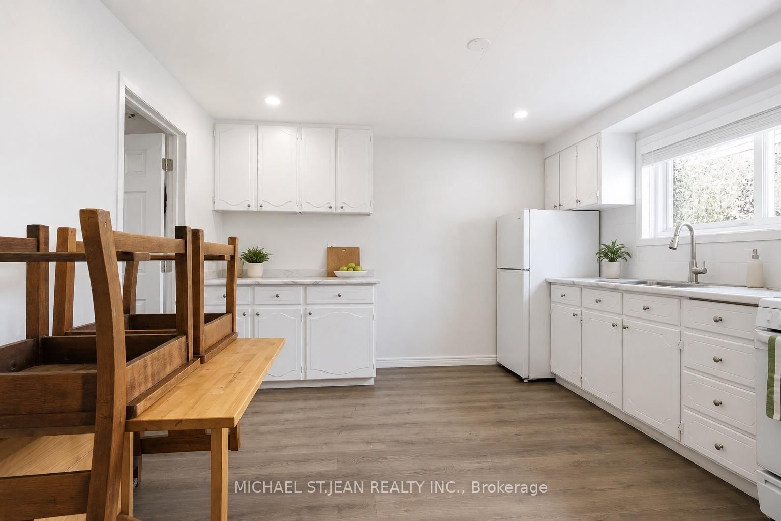 6562 Glengate Street • Niagara Falls, ON photo 19