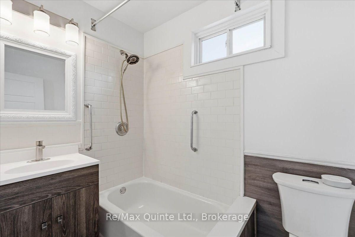 86 Princess Street • Quinte West, ON photo 10