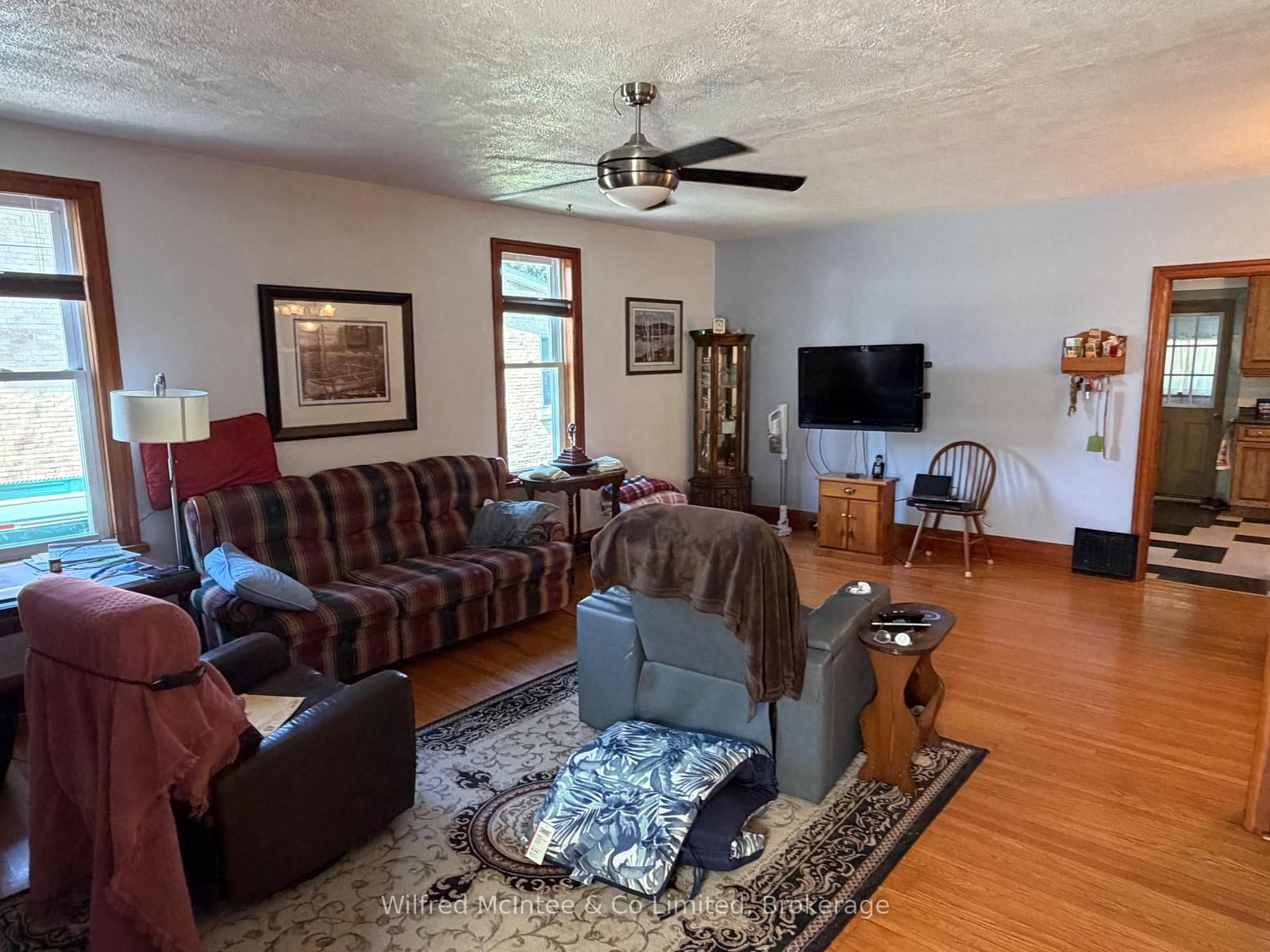 393 7th Avenue • Hanover, ON photo 13