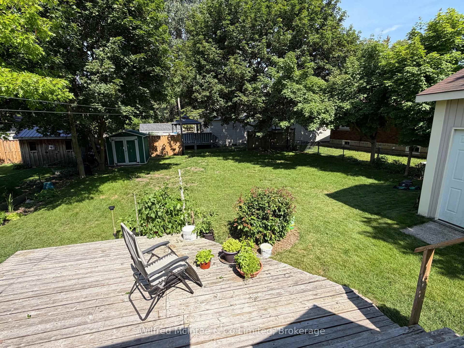 393 7th Avenue • Hanover, ON photo 9