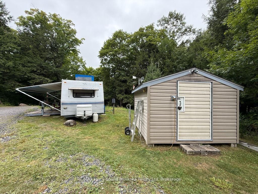 335 Centre Road • McKellar, ON photo 11