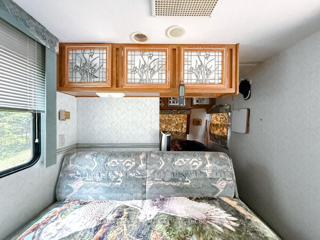 335 Centre Road • McKellar, ON photo 17