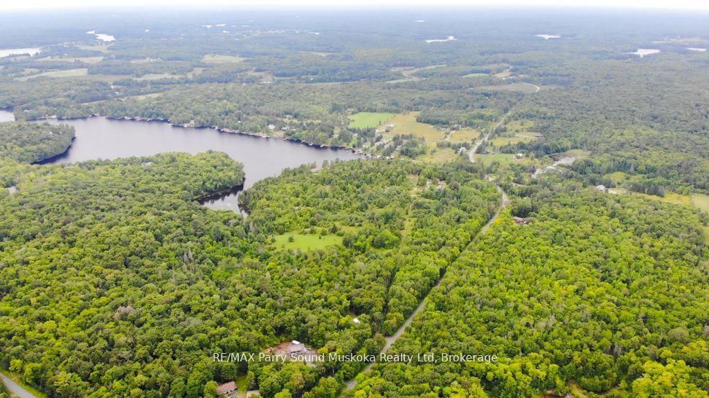 335 Centre Road • McKellar, ON photo 2