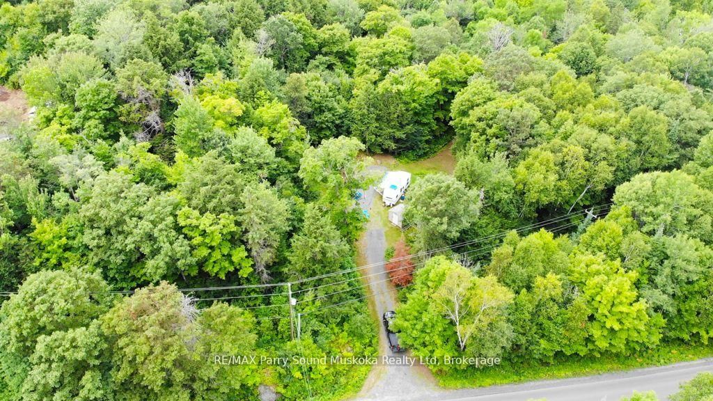 335 Centre Road • McKellar, ON photo 3
