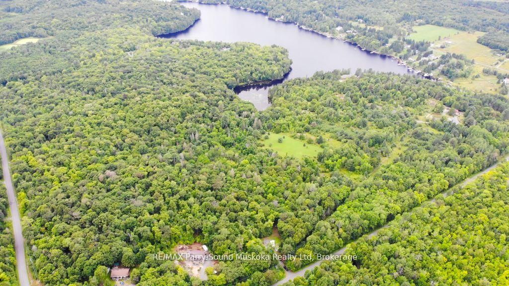 335 Centre Road • McKellar, ON photo 7