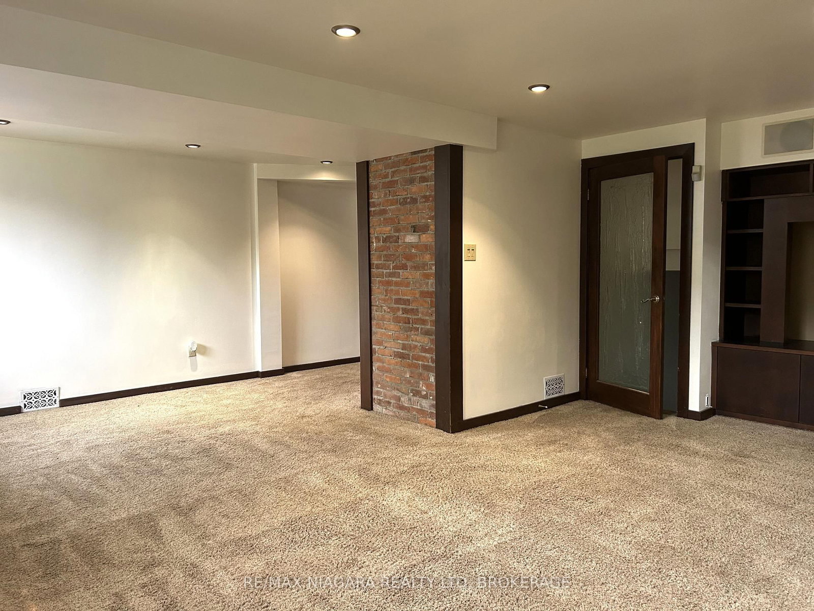 26 Friars Court • St. Catharines, ON photo 21