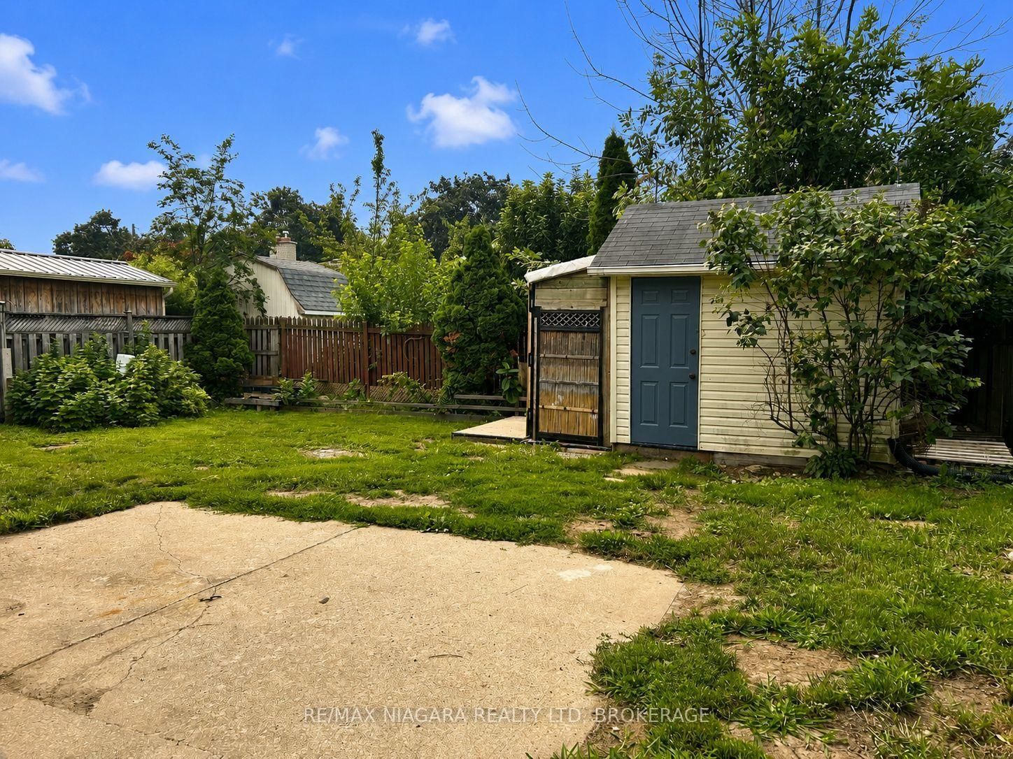 26 Friars Court • St. Catharines, ON photo 27