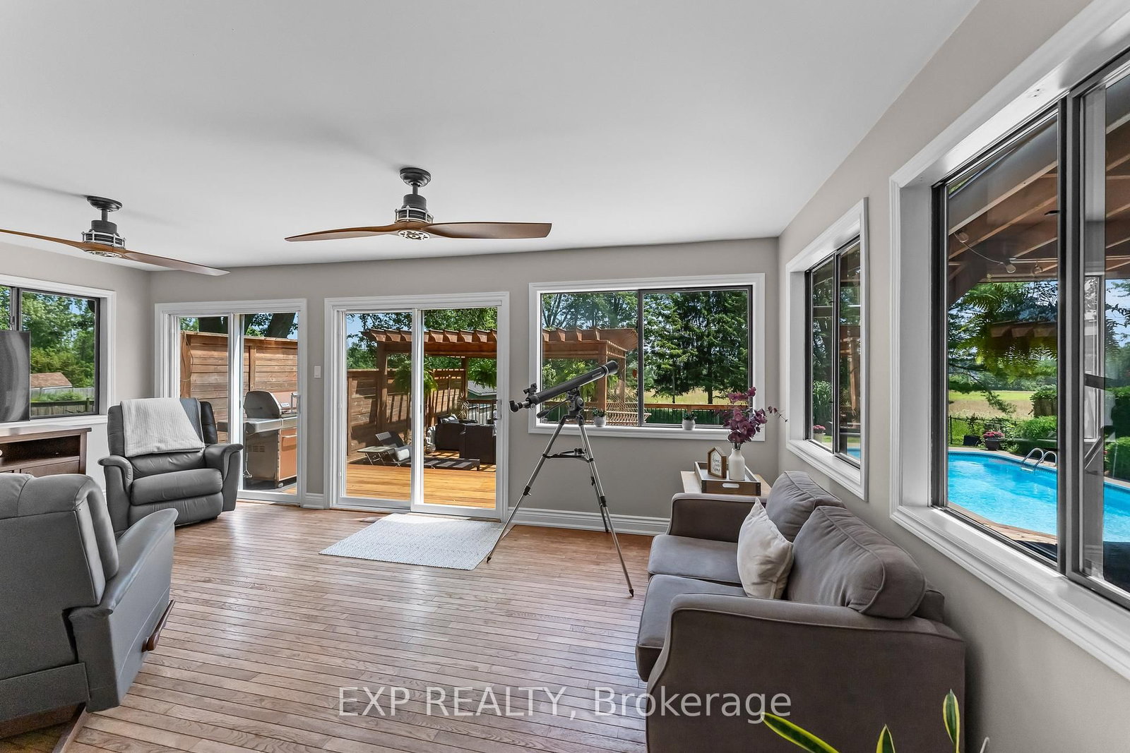 9 Stella Street • Pelham, ON photo 14