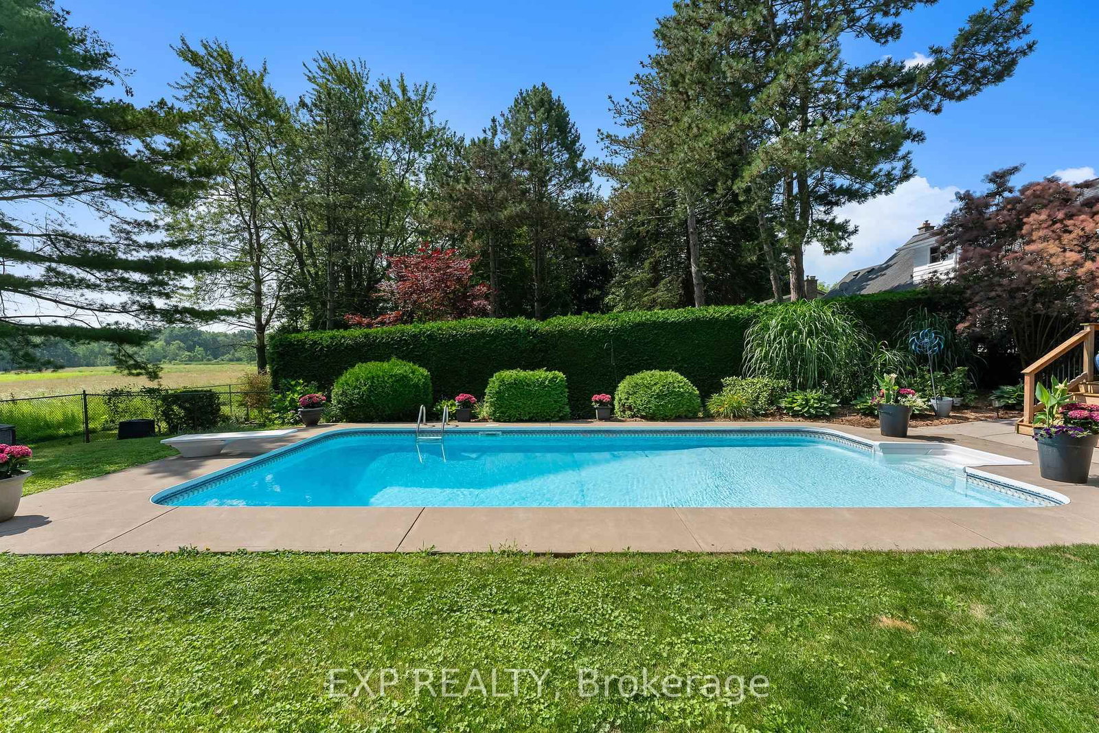 9 Stella Street • Pelham, ON photo 43