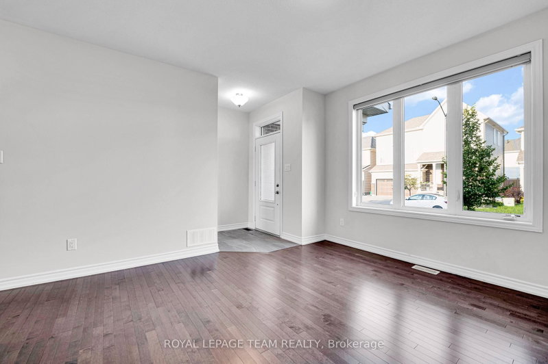 59 MOONBEAM Street