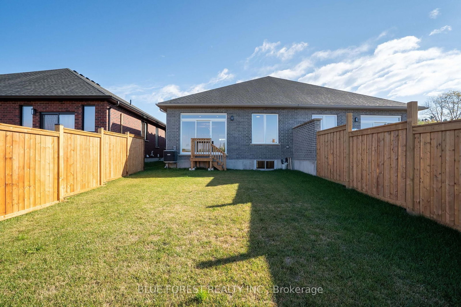 142 SHIRLEY Street • Thames Centre, ON photo 32