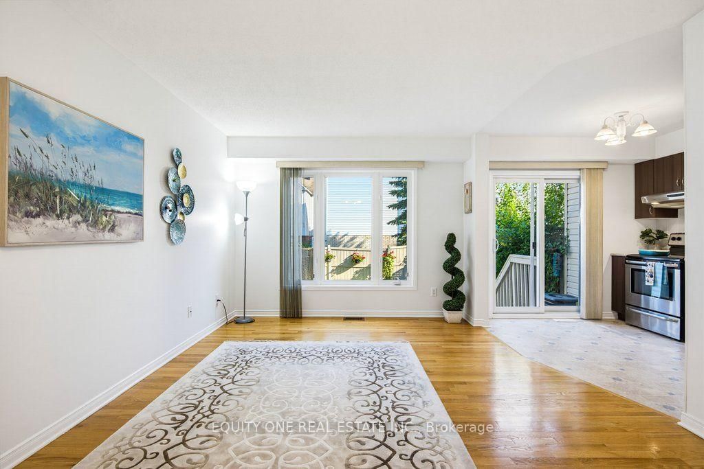 318 Amici Terrace • Ottawa, ON photo 12