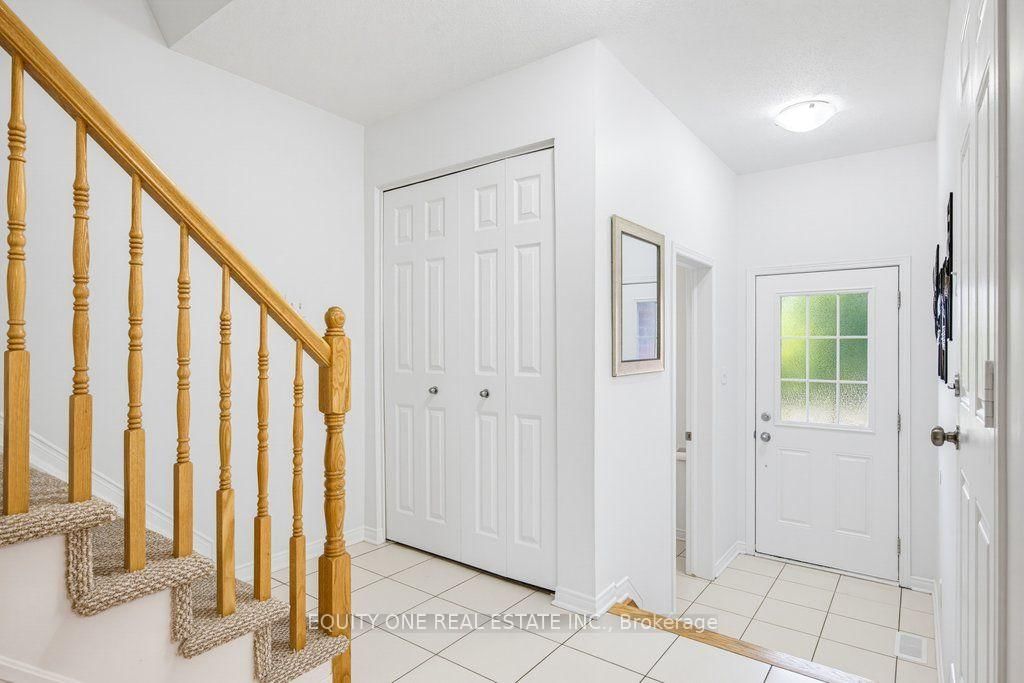 318 Amici Terrace • Ottawa, ON photo 5