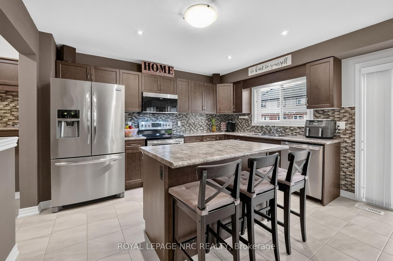 7794 Clendenning Street • Niagara Falls, ON photo 10