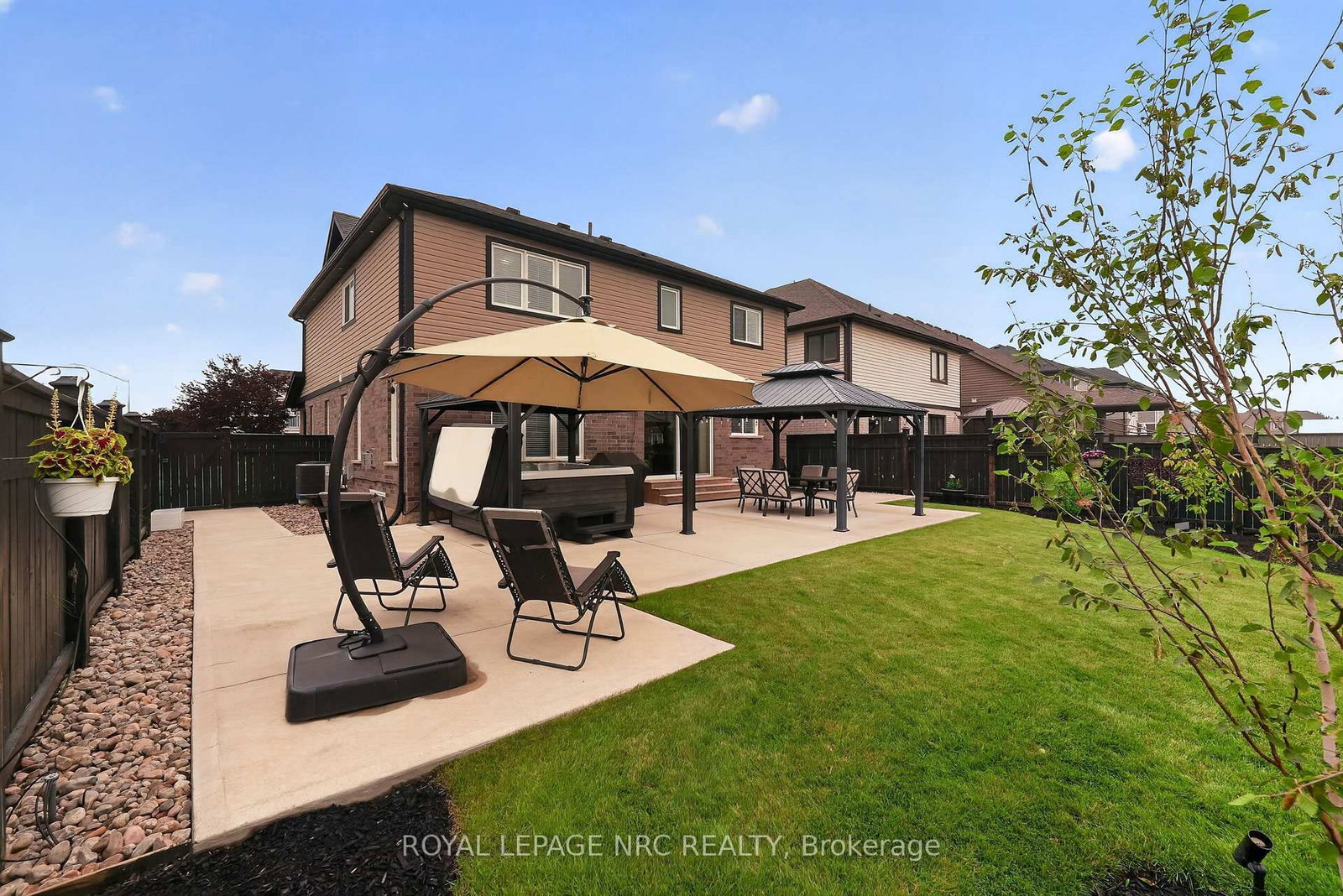7794 Clendenning Street • Niagara Falls, ON photo 38