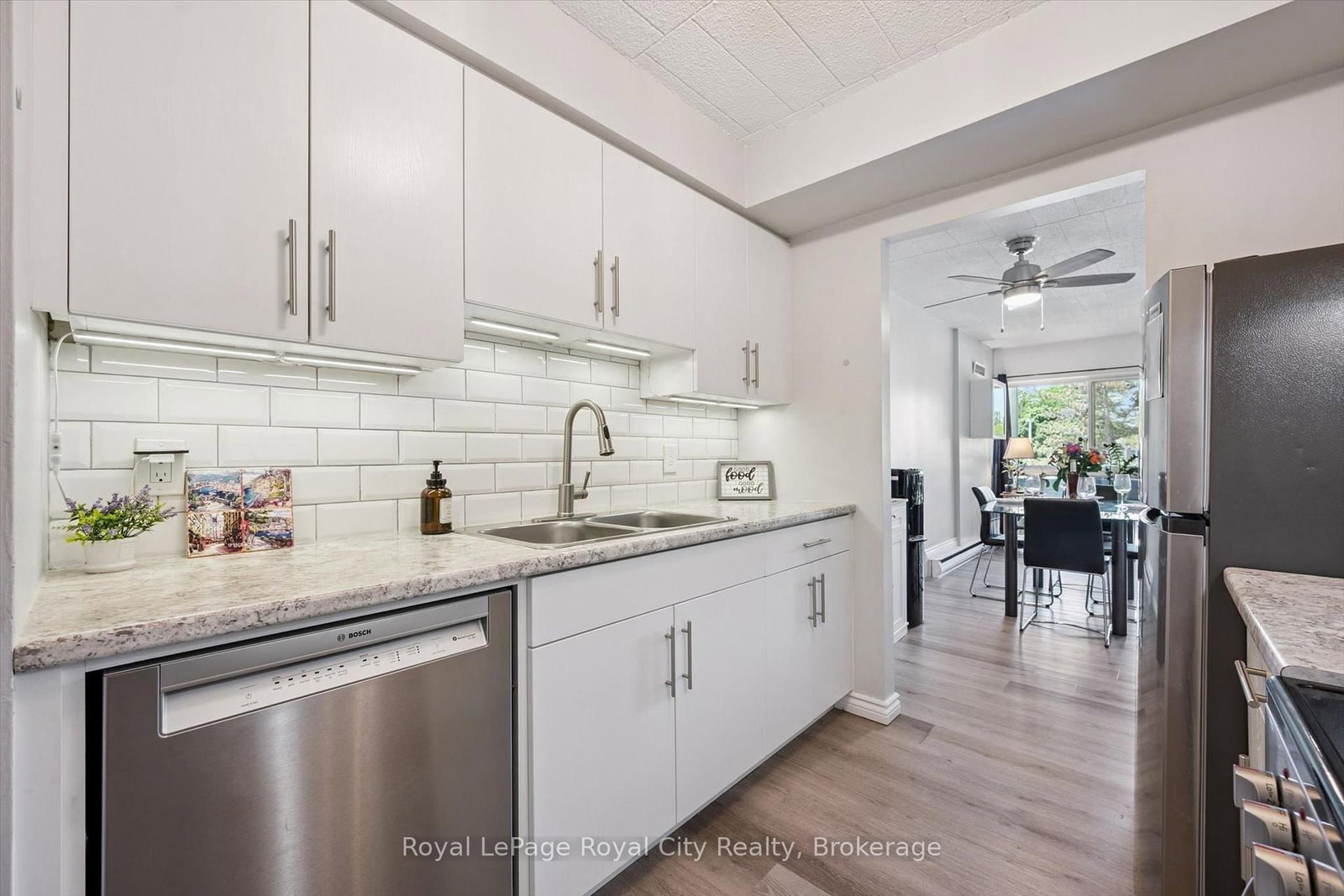 105 Conroy Crescent • #410 • Guelph, ON photo 16