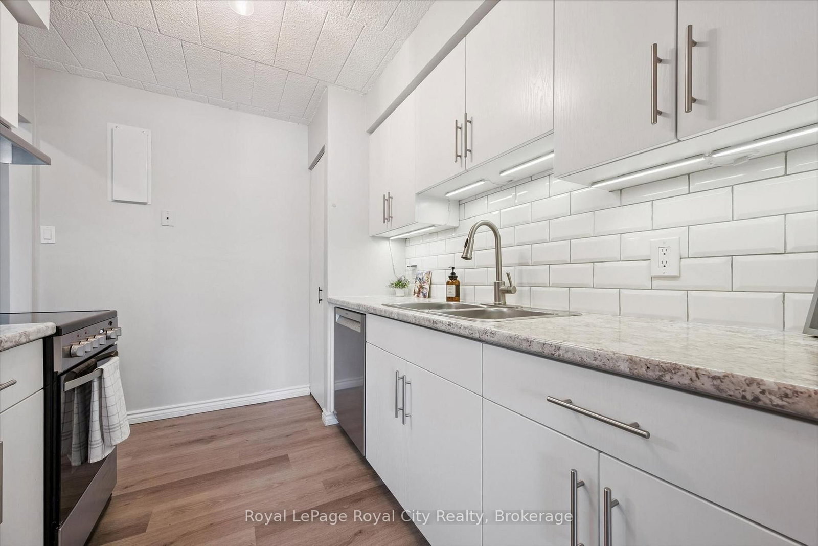 105 Conroy Crescent • #410 • Guelph, ON photo 18