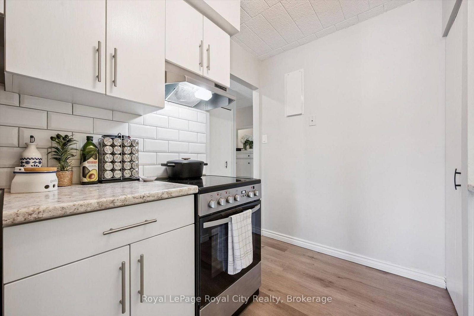 105 Conroy Crescent • #410 • Guelph, ON photo 19