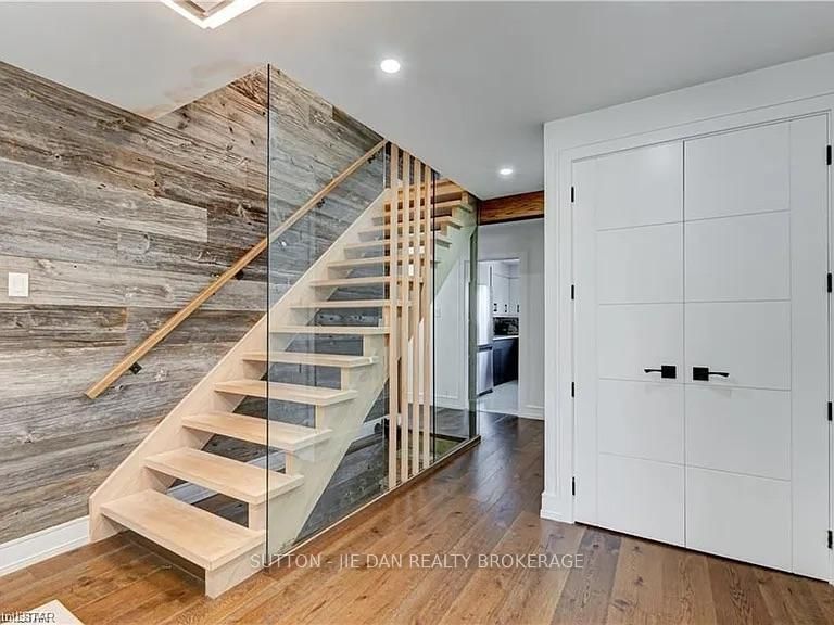 1027 Flintlock Court