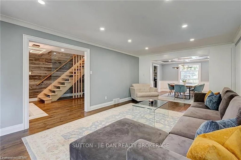 1027 Flintlock Crt photo 4