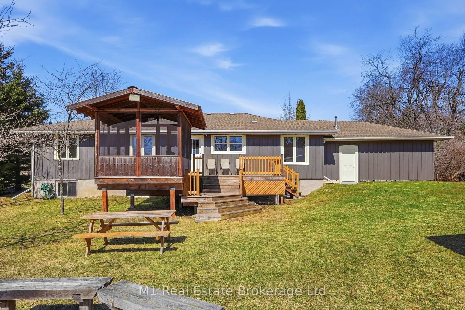 9467 Wellington Rd 124 • Erin, ON photo 29