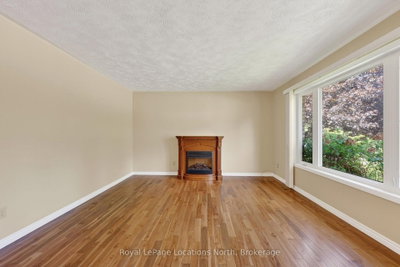 25 Pollard Drive • Meaford, ON photo 6