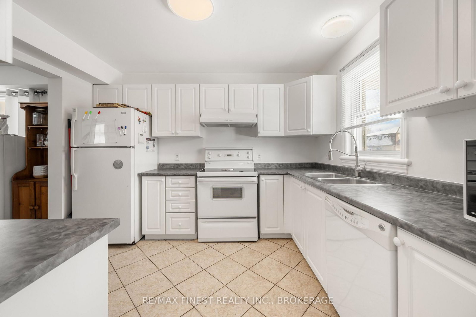 303 Conacher Drive • Kingston, ON photo 5