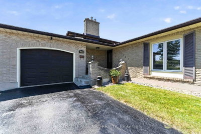 1095 Green Acres Drive • Fort Erie, ON photo 4