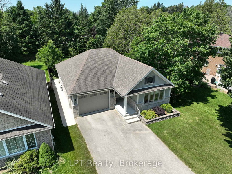 152 Kincardine Street N