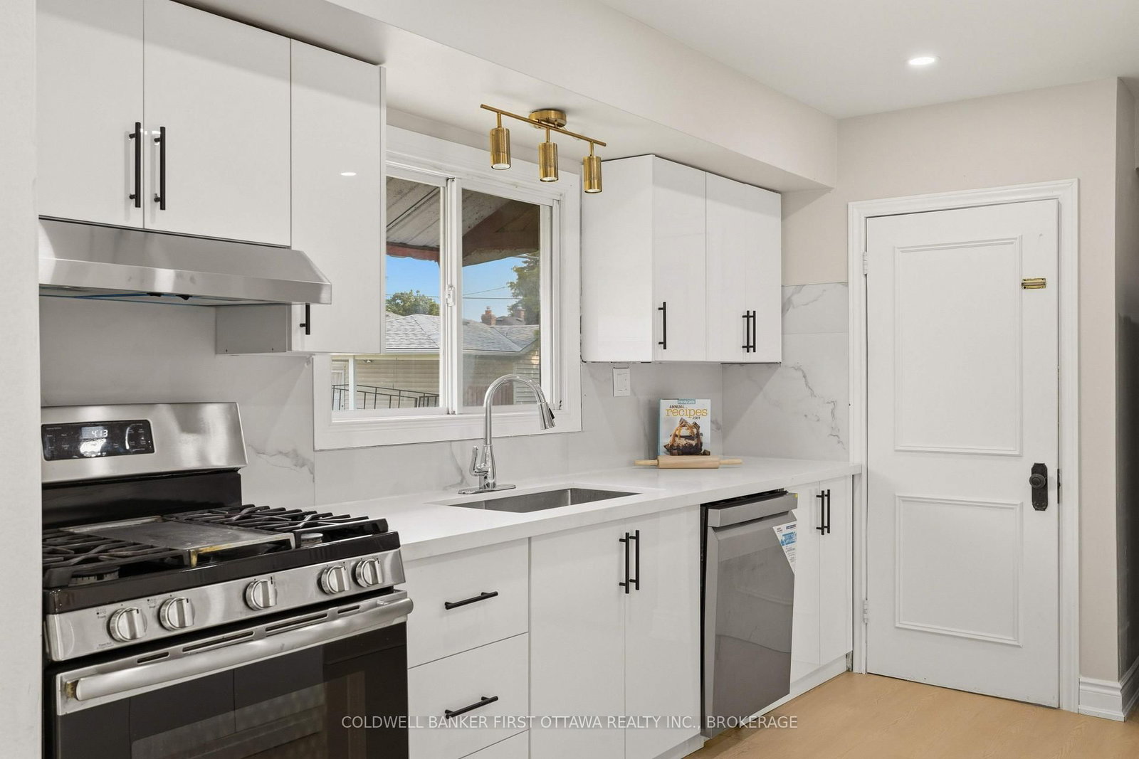 110 Liddell Crescent • Kingston, ON photo 12
