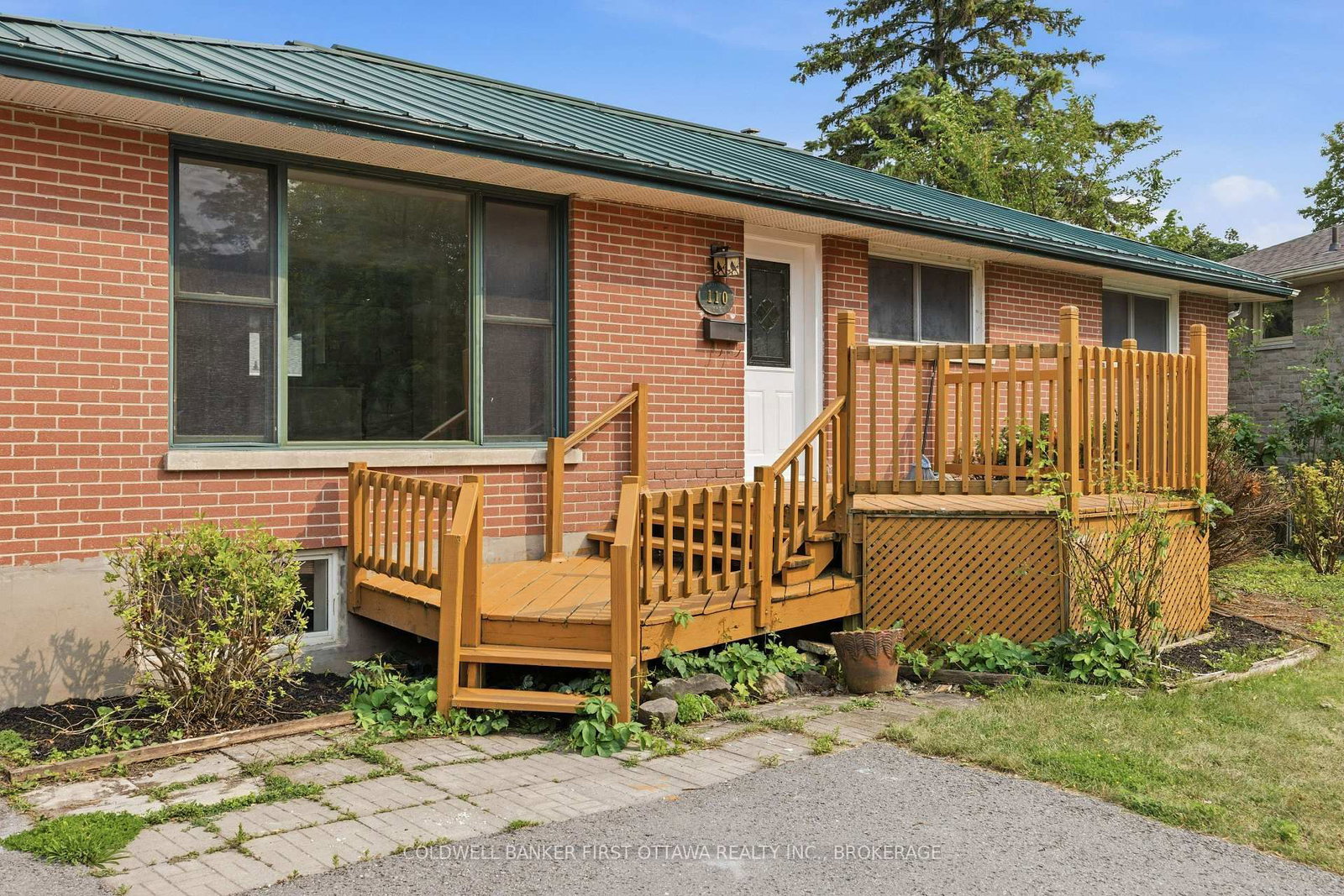 110 Liddell Crescent • Kingston, ON photo 2
