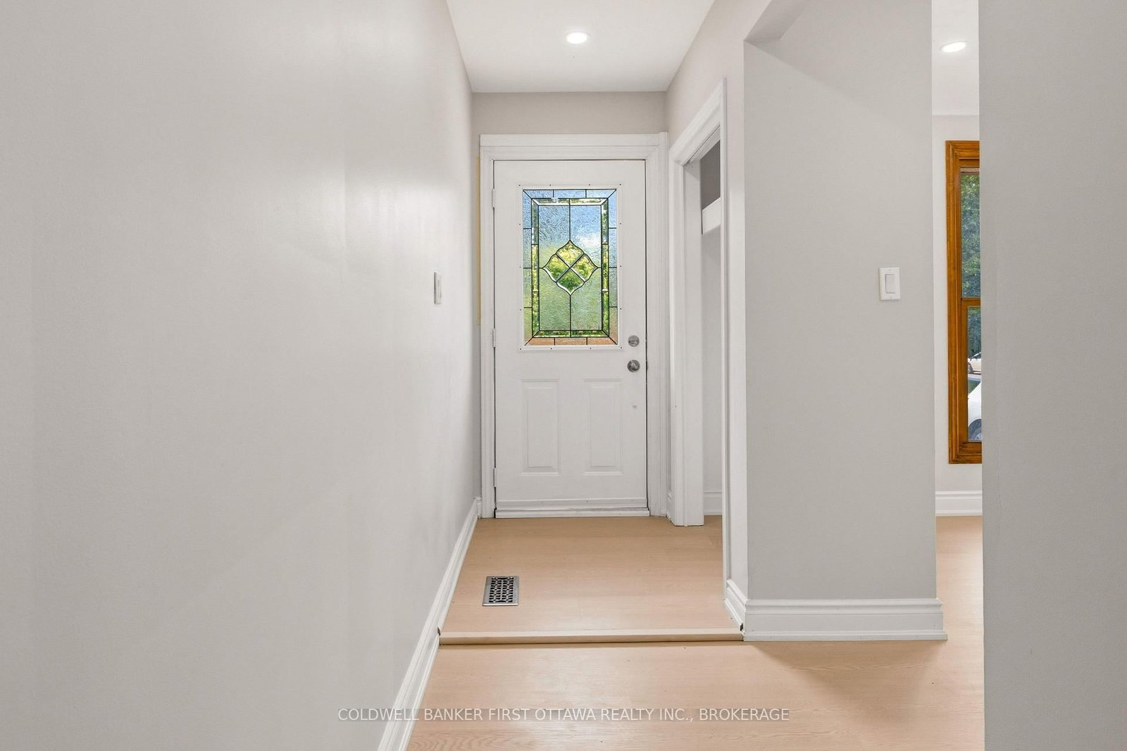 110 Liddell Crescent • Kingston, ON photo 3