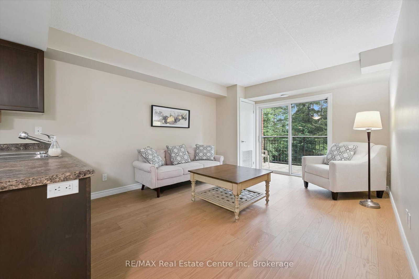 645 S St David Street • #302 • Centre Wellington, ON photo 12
