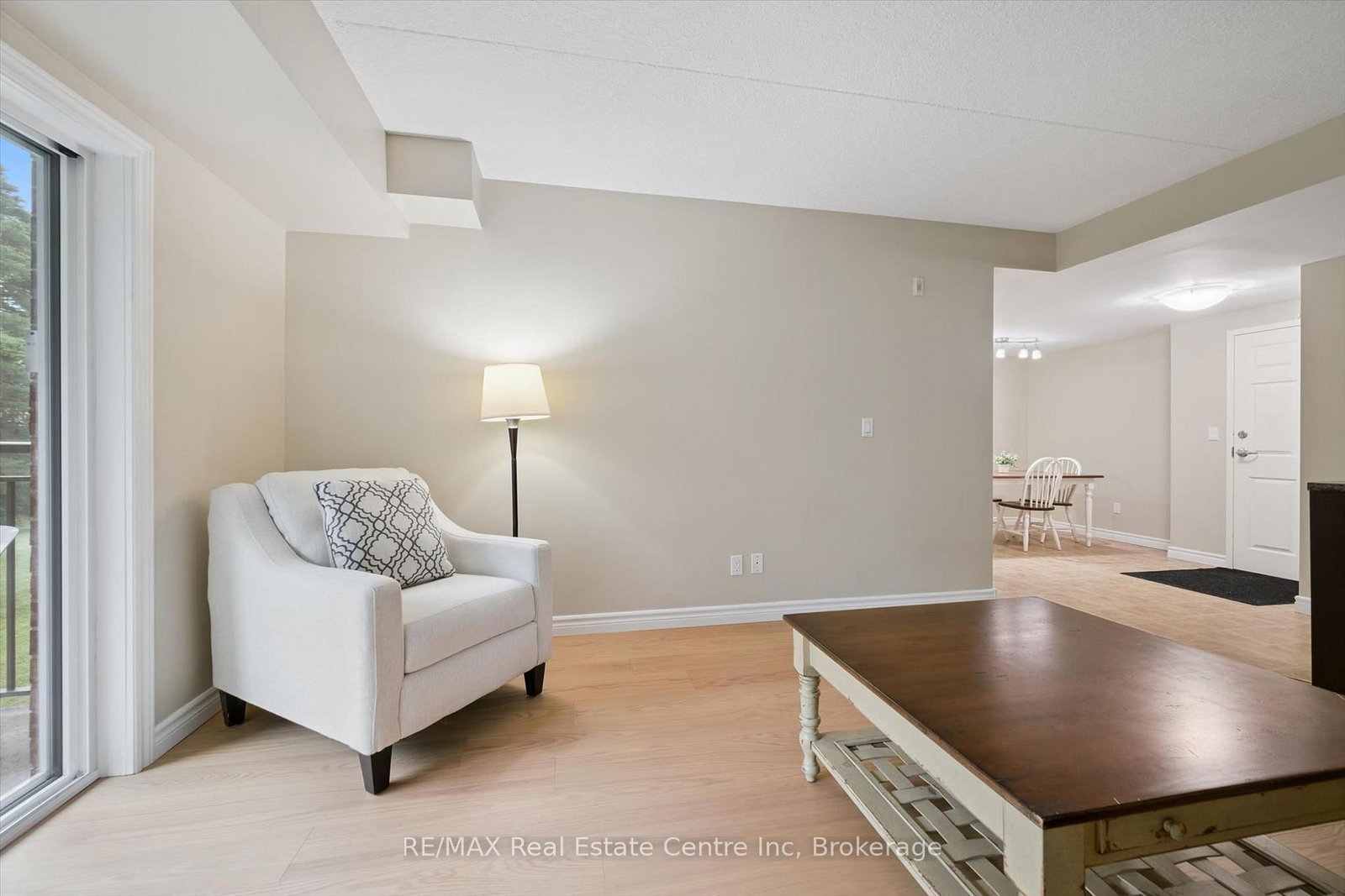 645 S St David Street • #302 • Centre Wellington, ON photo 18