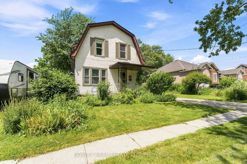 99 Welland Street N