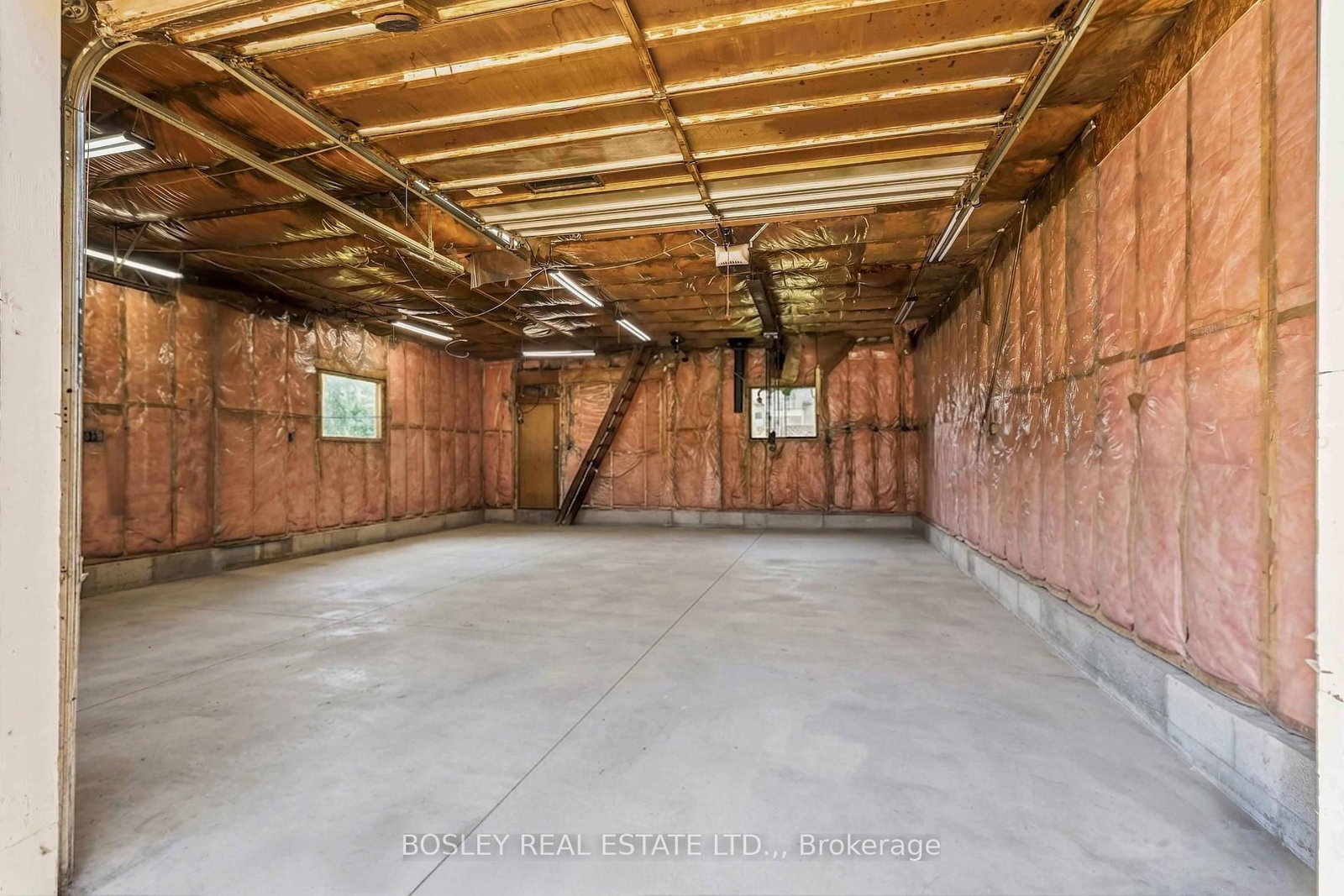 99 N Welland Street • Thorold, ON photo 40