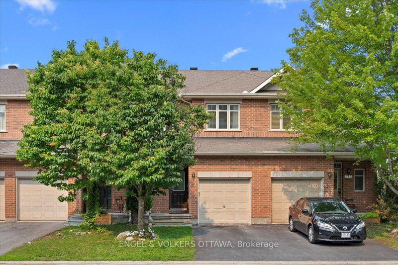 home for sale on 173 Hornchurch Lane