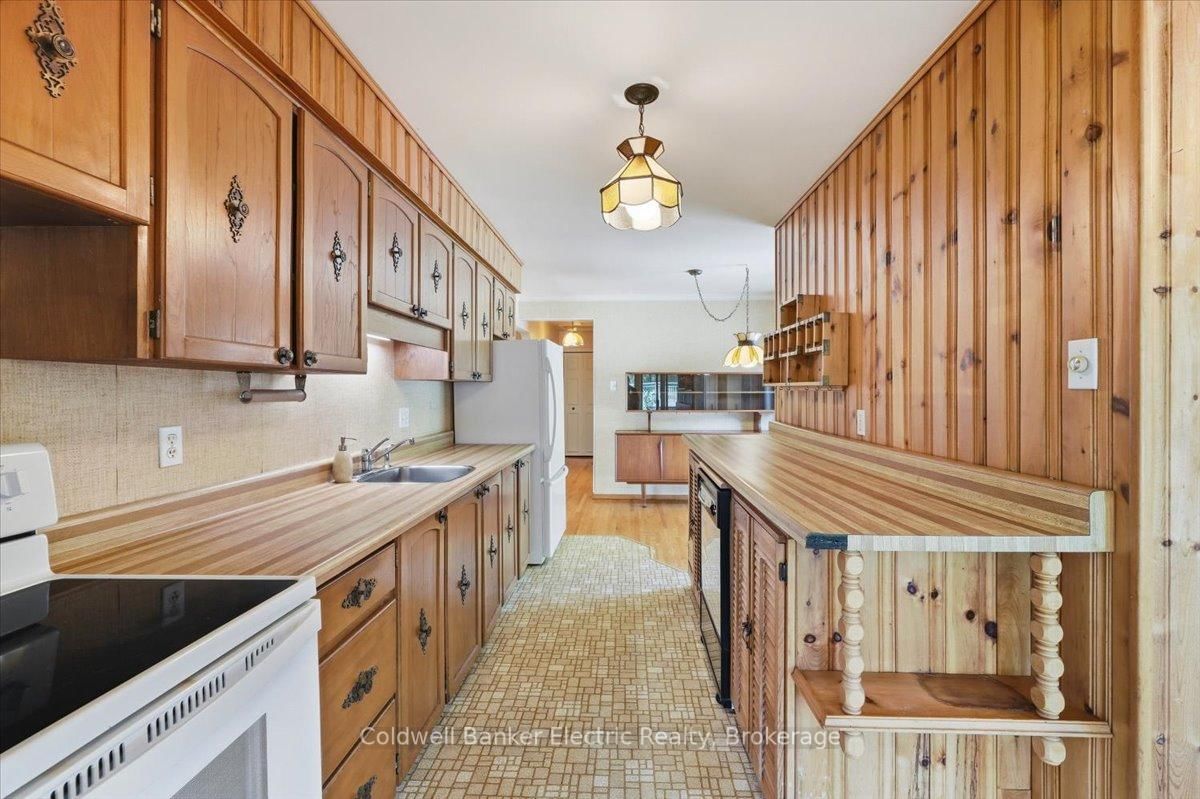 951 St. Paul's Street • Peterborough, ON photo 6