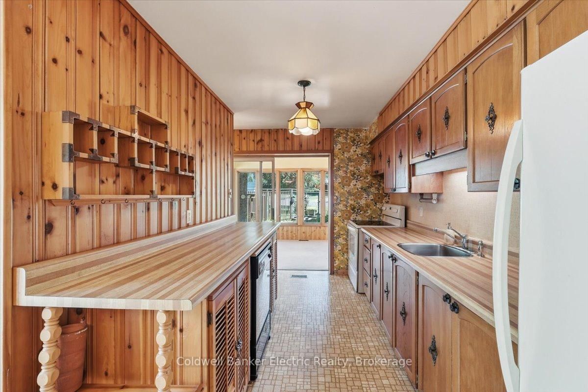 951 St. Paul's Street • Peterborough, ON photo 8