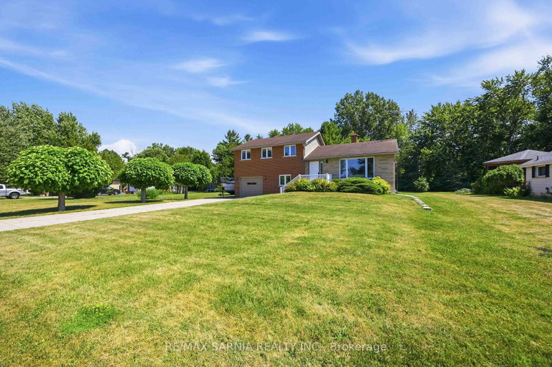 4193 Bluepoint Drive